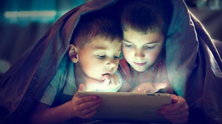 Anne-babalar dikkat Yaz tatili bu sorunları artırdı Çocuklarda ekran bağımlılığına karşı 7 etkili öneri