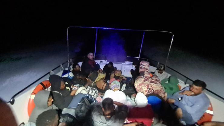 Yunanistanın geri ittiği 64 göçmen kurtarıldı