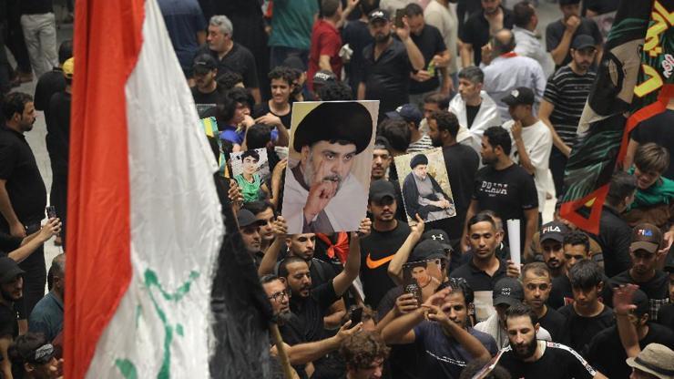 Mukteda es-Sadr siyasetten çekildiğini açıkladı