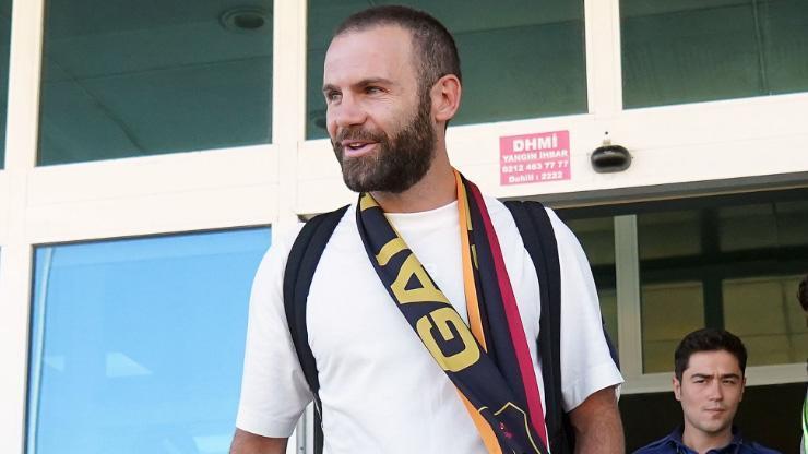 Galatasarayın yeni transferi Juan Mata İstanbula geldi