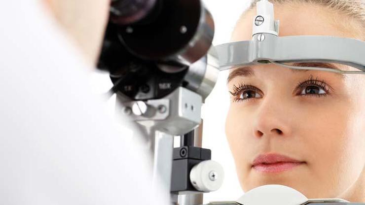 Akıllı lens ameliyatı ile gözlükten kurtulmak mümkün