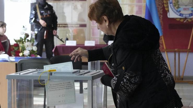Ukraynada 4 bölgede referandum: Rus basını ilk sonuçları duyurdu