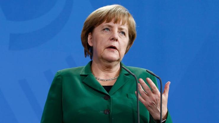 Merkelden Batıya mesaj: Putinin sözleri ciddiye alınmalı, blöf olarak görülmemeli