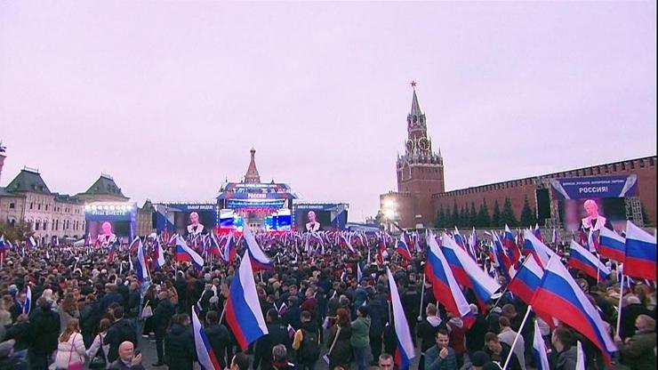 Rusyanın yasa dışı ilhak adımı için dev kutlama