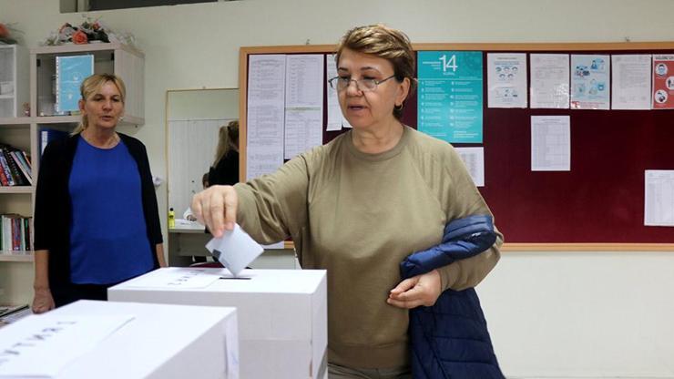 Türkiyede 22 ilde Bulgaristan seçimleri için oy kullanıldı