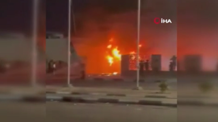 Irakta valilik binası ateşe verildi