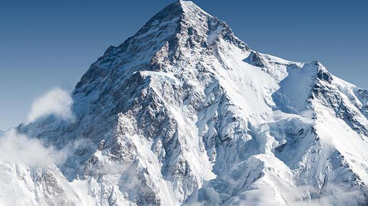 Himalayalarda çığ felaketi: 4 dağcı öldü, onlarca kişi kayboldu