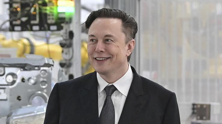 Elon Musk, Yanık Saç adlı parfüm çıkardı