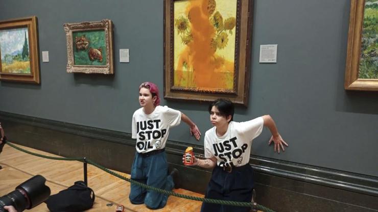İklim aktivistleri, Van Goghun tablosuna çorba döktü