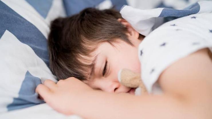 Çocuklarda Gece uyku terörü neden olur Bebeklerde gece terörü önlemenin yolları Bu yöntemler uyku terörünü geçiriyor