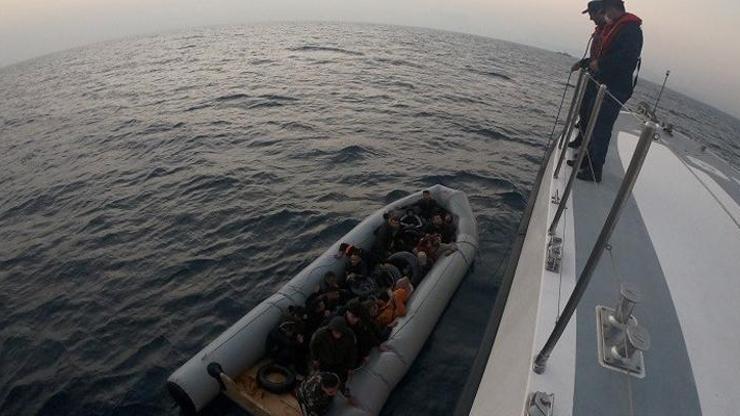 İzmir açıklarında 23 düzensiz göçmen kurtarıldı