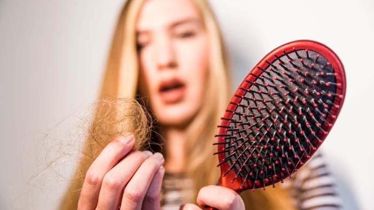 Saçları tel tel döküyor Kansızlıktan vitamin eksikliğine uzman isim saç dökülmesine neden olan etkenleri tek tek sıraladı Saç dökülmesi nasıl önlenir