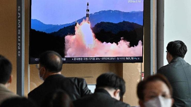 Kuzey Kore Japon Denizine 2 balistik füze fırlattı