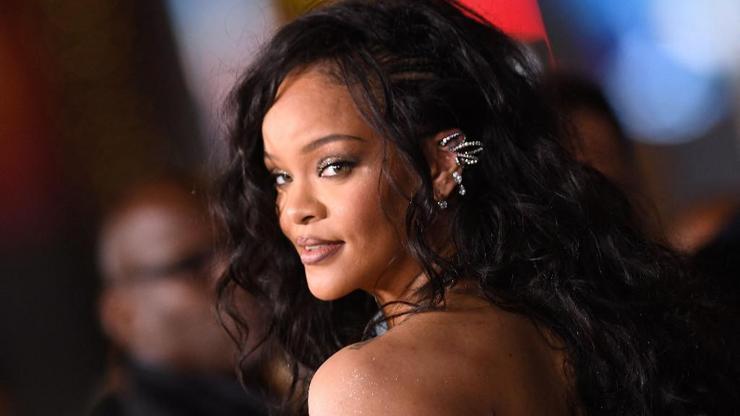 Rihannadan hayranlarına sürpriz: 5 yıl sonra müziğe geri döndü