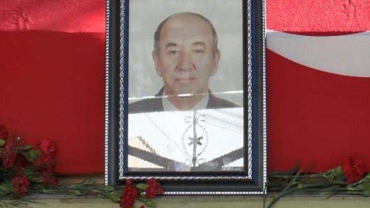 Prof. Dr. Erol Manisalı Zincirlikuyu Mezarlığında toprağa verildi