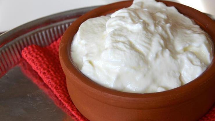 Yoğurdu böyle yerseniz gaz şişkinliği anında yok oluyor Yoğurdu böyle yerseniz gaz şişkinliği anında yok oluyor