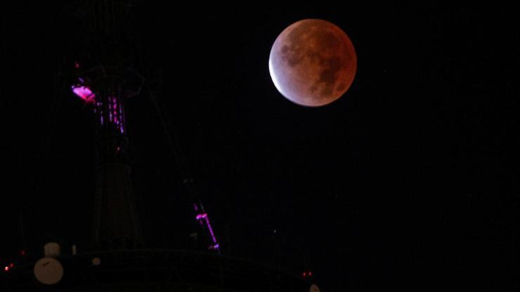 2025e kadar görülmeyecek Kanlı Ay tutulması yarın