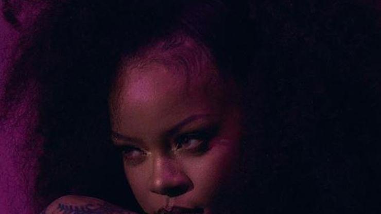 Rihanna bebeği ile ilgili ilk kez konuştu