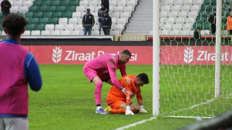 Giresunspor-Ankaraspor maçında hatalı gol yiyen kaleci gözyaşlarına boğuldu