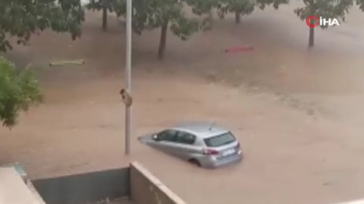 İspanyada şiddetli yağış: 1 ölü