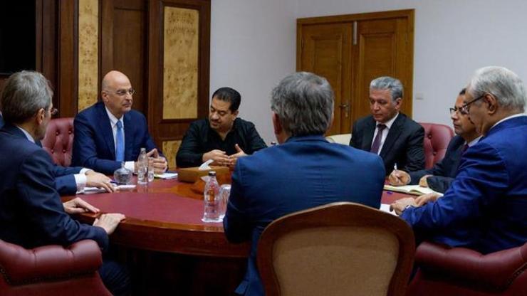 Yunanistan Dışişleri Bakanı Dendias, Bingazide Hafter ile görüştü