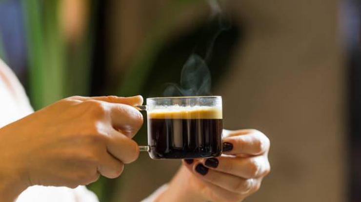 Aç karnına kahve içmenin 3 zararı