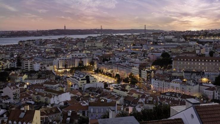 Portekiz ‘altın vize’yi kaldırmayı düşünürken başvurularda patlama yaşanıyor