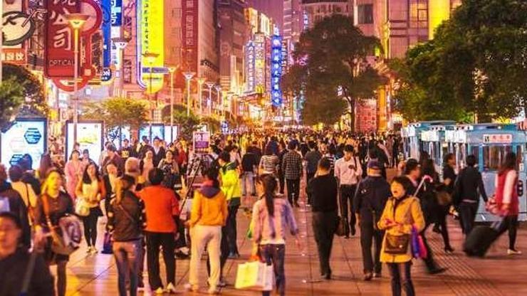 Çinde tüketici güveni 2,5 yılın dibinde
