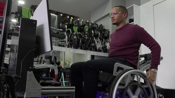 Tekerlekli sandalyede dünyada bir ilk