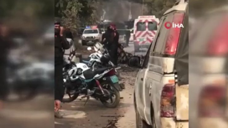 Pakistandaki intihar saldırısında 1 polis hayatını kaybetti