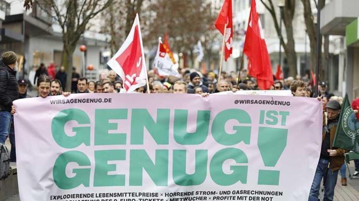 Almanyada işten çıkarılan Türk işçilerden eylem