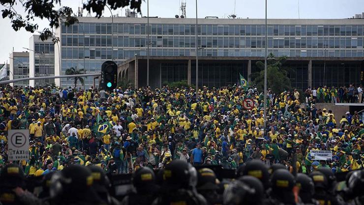 Brezilyada kongre baskını