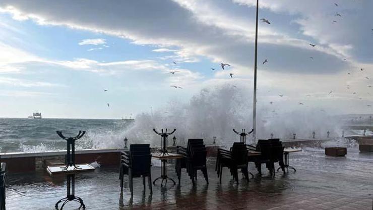Marmara Denizi'nde 'poyraz' etkili oldu