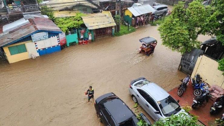 Filipinlerde sel ve toprak kayması: 11 ölü