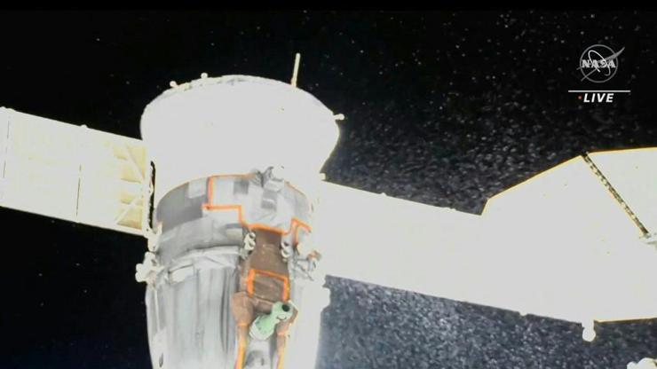 Rus uzay ajansı, müterrabatını Dünyaya getirmek için yeni Soyuz kapsülü yollayacak