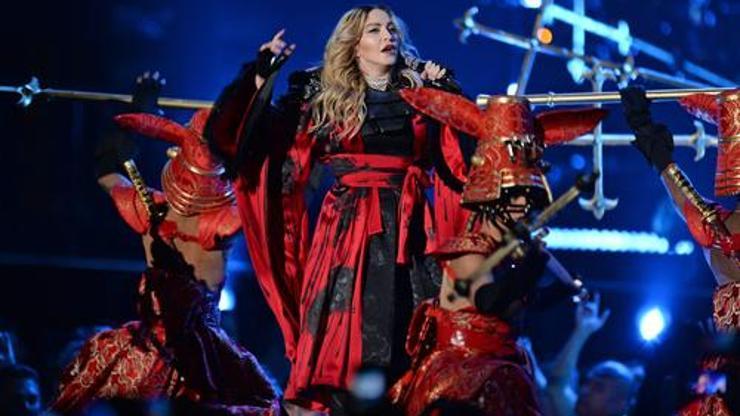 Madonna sosyal medyadaki paylaşımlarını sildi