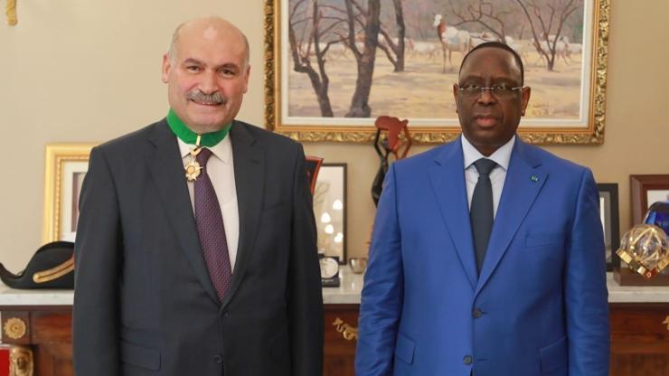 Senegalden Türkiyenin Dakar Büyükelçisi Kavas’a devlet nişanı