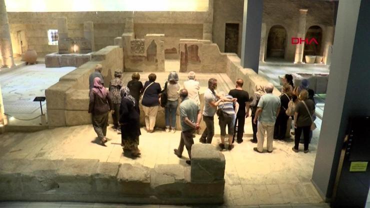 Zeugma Mozaik Müzesine ziyaretçi akını