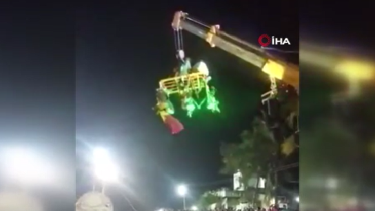 Hindistanda festival alanındaki vinç devrildi: 4 ölü, 9 yaralı
