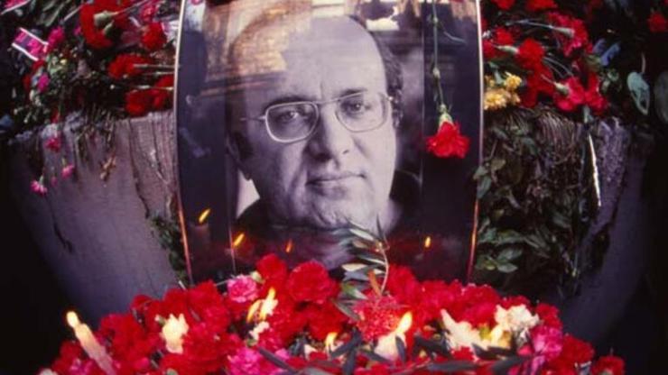 Bir kırık gözlük, bir keskin kalem Uğur Mumcu 24 Ocak 1993te suikastla öldürüldü