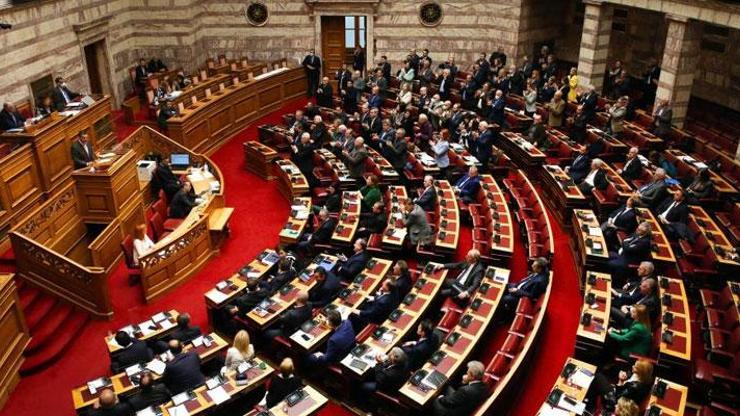Yunanistan'da dinleme skandalı! Muhalefetten yeni hamle Yunanistan'da dinleme skandalı! Muhalefetten yeni hamle