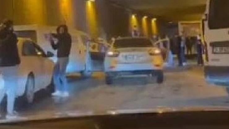 Asker eğlencesinde tüneli kapatıp müzik eşliğinde oynadılar Asker eğlencesinde tüneli kapatıp müzik eşliğinde oynadılar