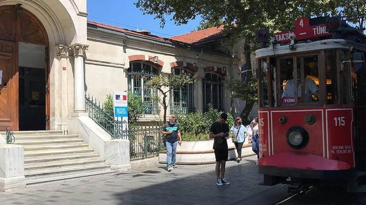 Fransa, İstanbuldaki konsolosluğunu kapattı
