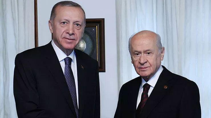 Son dakika... Cumhurbaşkanı Erdoğan, MHP lideri Bahçeli ile görüştü Son dakika... Cumhurbaşkanı Erdoğan, MHP lideri Bahçeli ile görüştü