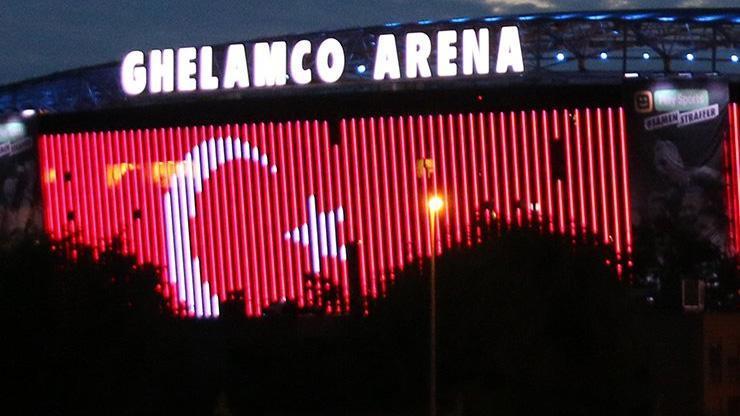 Gentin stadı Türk Bayrağı ile aydınlatıldı