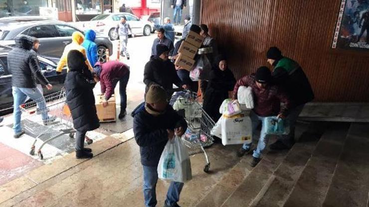 Karacabey, deprem bölgesine yardım için seferber oldu