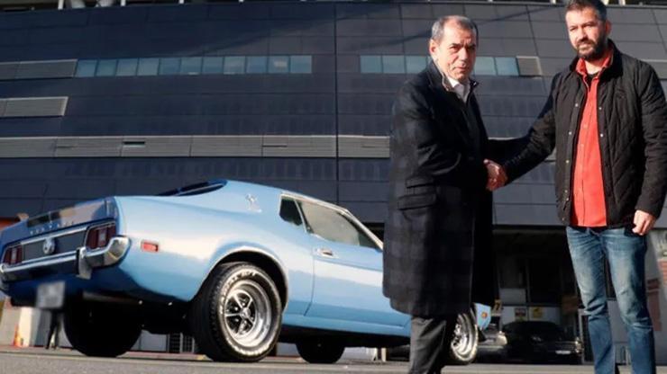 Galatasaray taraftarı Emre Karakaya, klasik spor aracını bağışladı