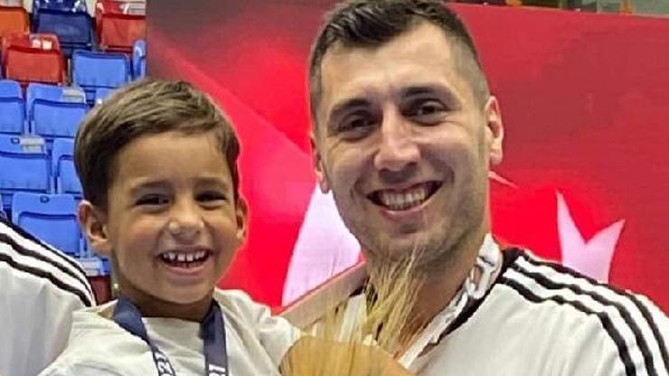 Hentbol Milli Takım Kaptanı Cemal Kütahya ve oğlu Çınar son yolcuklarına uğurlandı