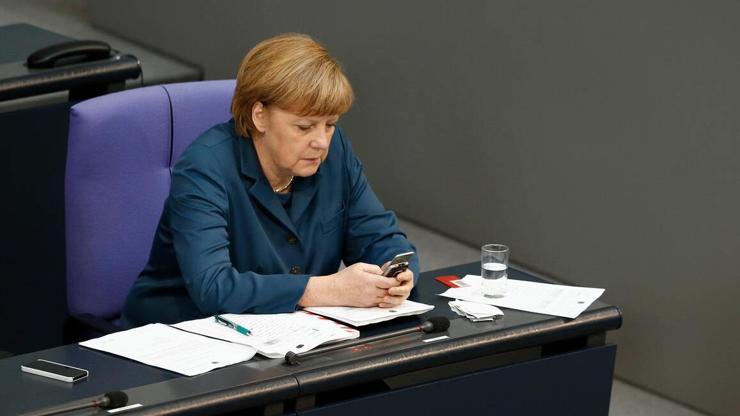 Merkele yakın isim, o telefon görüşmesine ilişkin iddiaları doğruladı