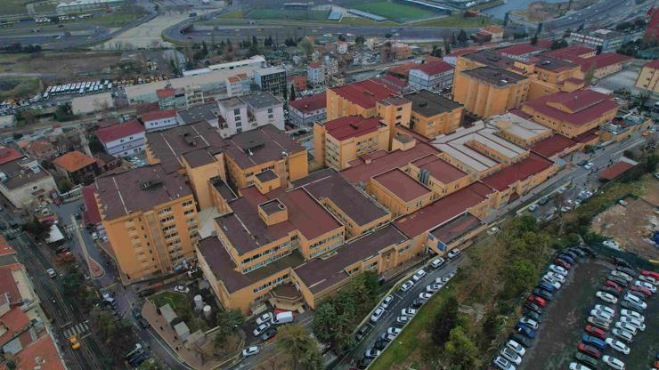 Deprem riski nedeniyle büyük kısmı kapatılmıştı: Cerrahpaşa Tıp Fakültesi havadan görüntülendi